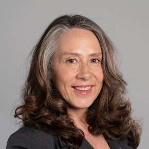 Image of Lizzie Perrotte, lecturer and art historian