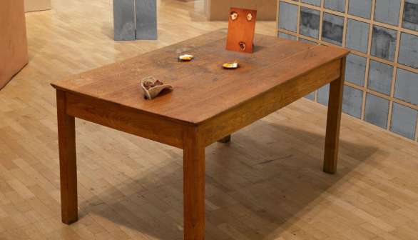 Sarah Lucas, Two Fried Eggs and a Kebab, 1992